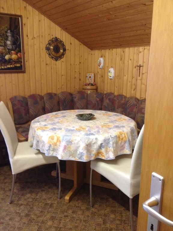 Staldenried Ferienwohnung חדר תמונה
