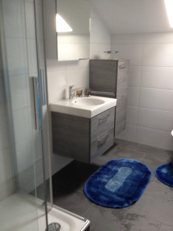 Staldenried Ferienwohnung חדר תמונה